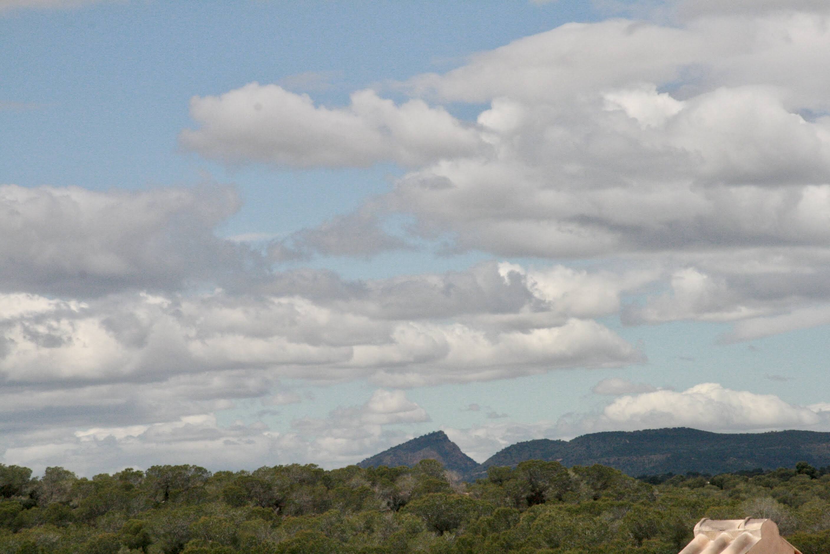 Beautiful Abril Clouds